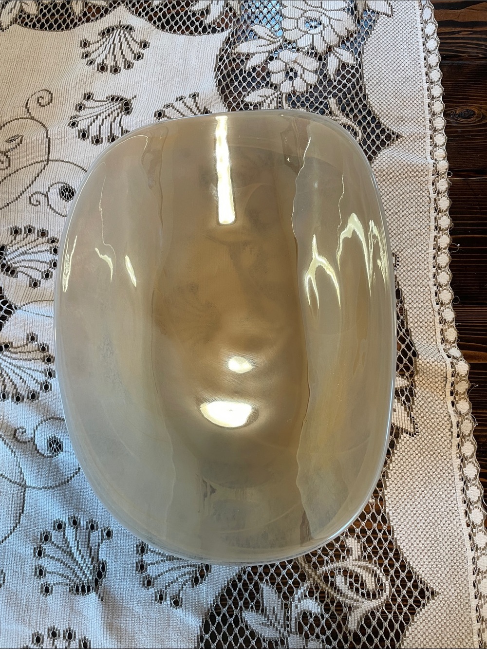 White Opal Iridescent Glossy Decorative Curved Glass Fruit Bowl Pearl Beige